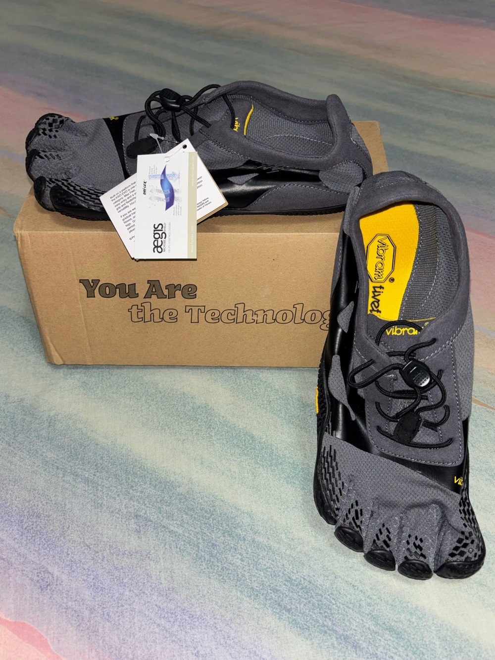 Vibram Five Fingers KSO EVO grey black shoes size 40 new in box
